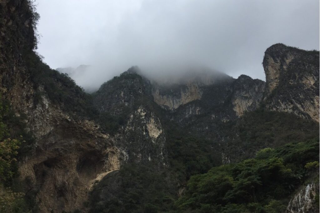 grutas tolantongo mexico