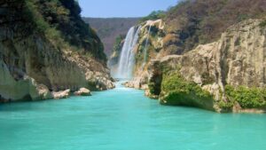 Mexico Waterfalls, Mountains & Sea Tour