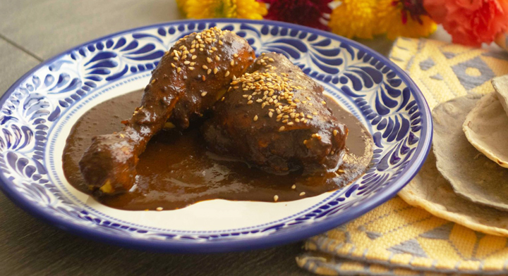 traditional food of mexico (mole)