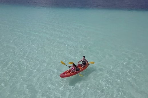 Bacalar kayak (Crystal Waters)