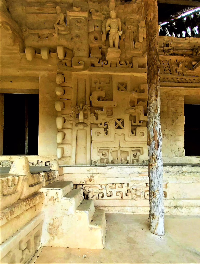 ek balam tour (Place)