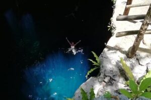 Diving in Cenote