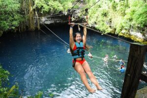 Cenote Tour Puerto Morelos (Zipline)