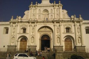 Antigua Walking Tour (Church)